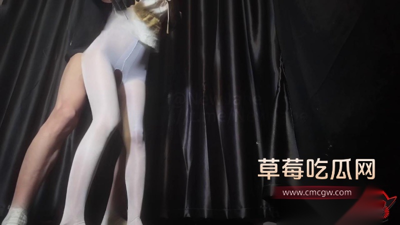 顶级反差白虎长腿女神 短发加禾 3