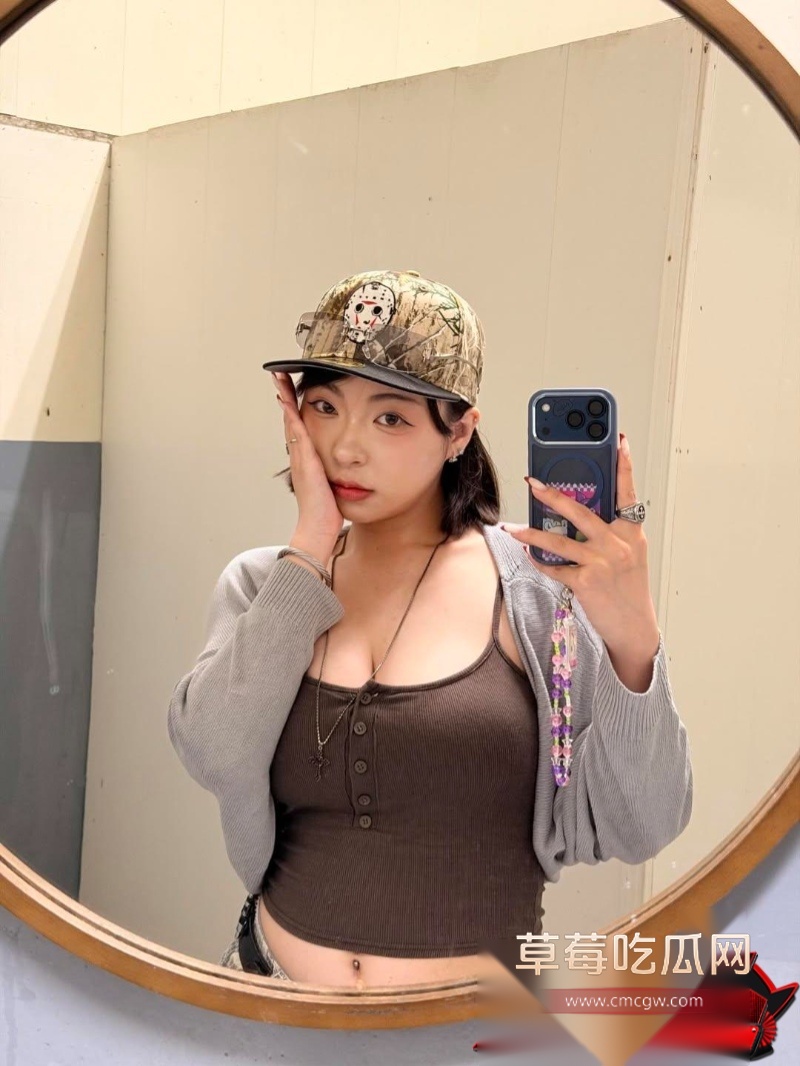 高颜短发巨乳健身博主 逆 19 高颜短发巨乳健身博主 逆 19