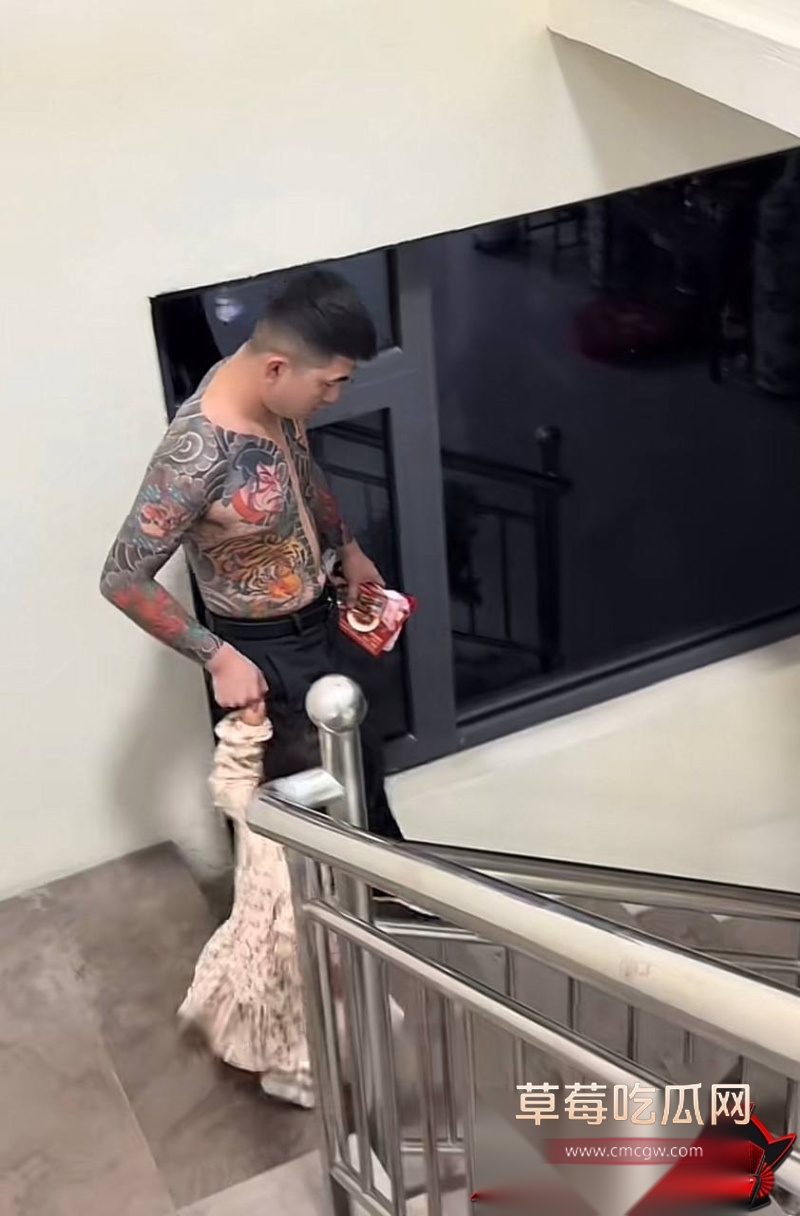 男网红李老板出轨 63 男网红李老板出轨 63
