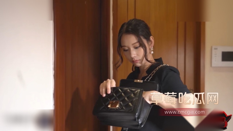 顶级反差丰乳女神 1 顶级反差丰乳女神 1