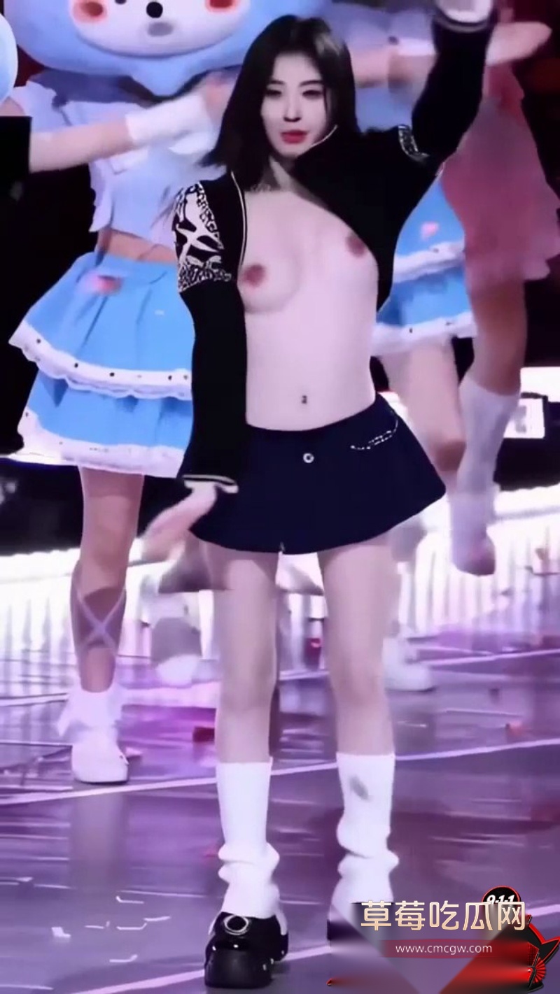 AI魔改多位明星和抖音女网红全裸热舞 13 AI魔改多位明星和抖音女网红全裸热舞 13
