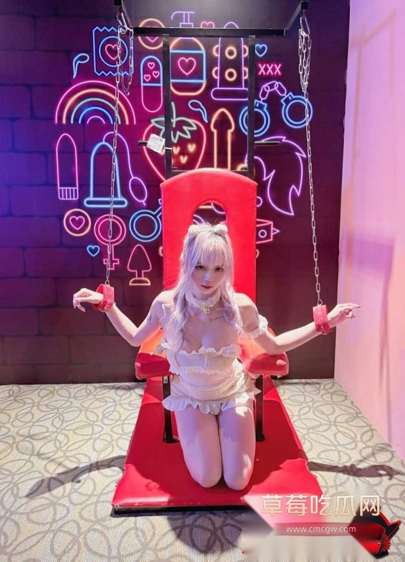 高颜值巨乳模特儿与约炮大神私密自拍视频流出2