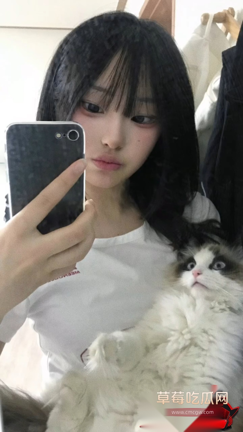 IG3万粉高颜短发妹 2 IG3万粉高颜短发妹 2