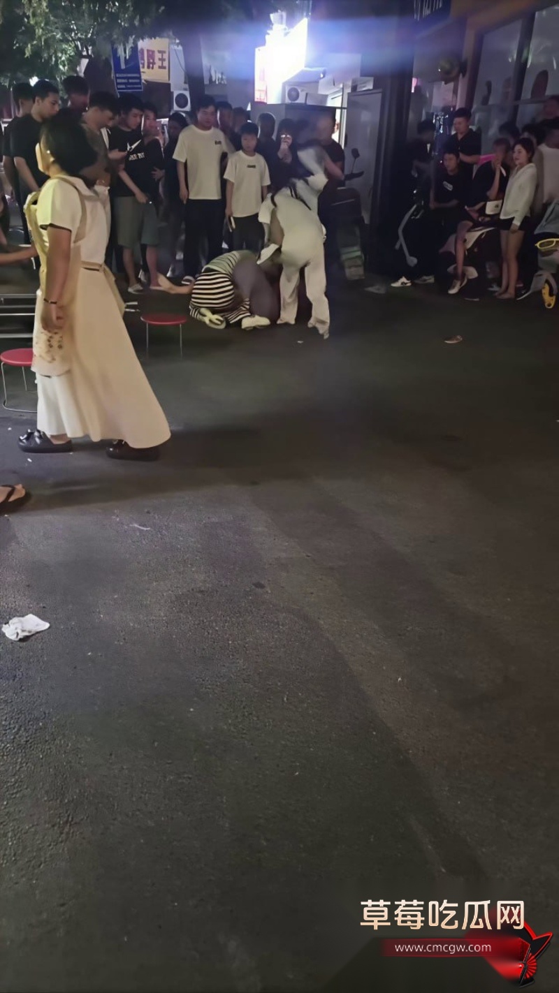 反差精神小妹 4 反差精神小妹 4