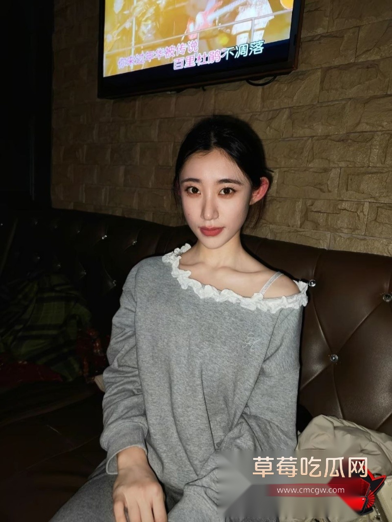 河北保定肥臀妹子 蕾丝内裤扭臀私拍5 河北保定肥臀妹子 蕾丝内裤扭臀私拍5