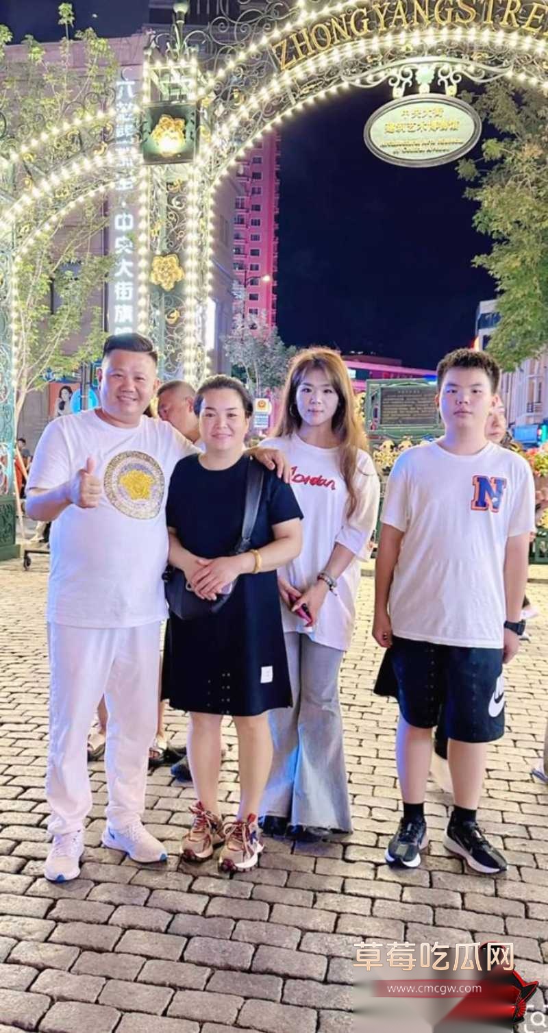 江苏徐州网红 小刘与大成 老磨坊家庭闹剧2 江苏徐州网红 小刘与大成 老磨坊家庭闹剧2
