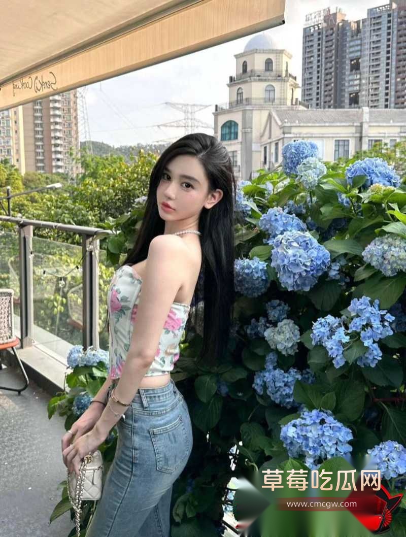 推特大屌约炮博主 我的枪好长 12 推特大屌约炮博主 我的枪好长 12