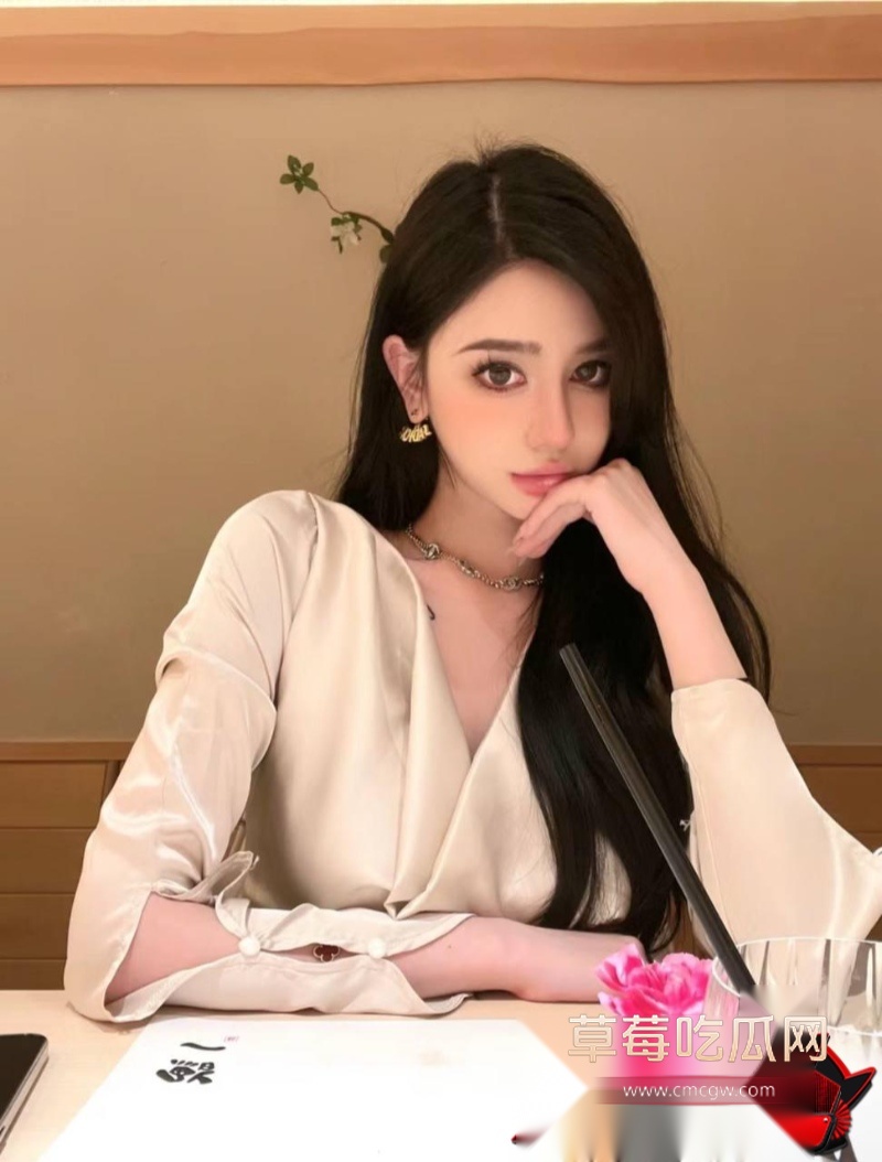 推特大屌约炮博主 我的枪好长 13 推特大屌约炮博主 我的枪好长 13