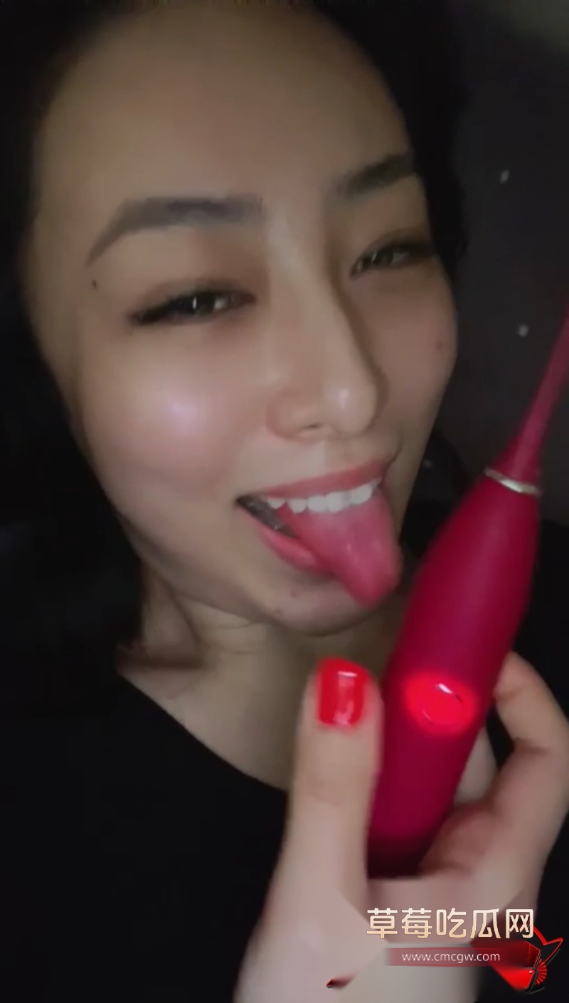 高颜值极品大奶少妇 4 高颜值极品大奶少妇 4
