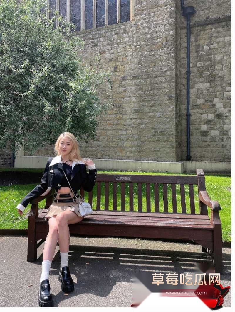 英国高颜留学生 周颜晴 2 英国高颜留学生 周颜晴 2