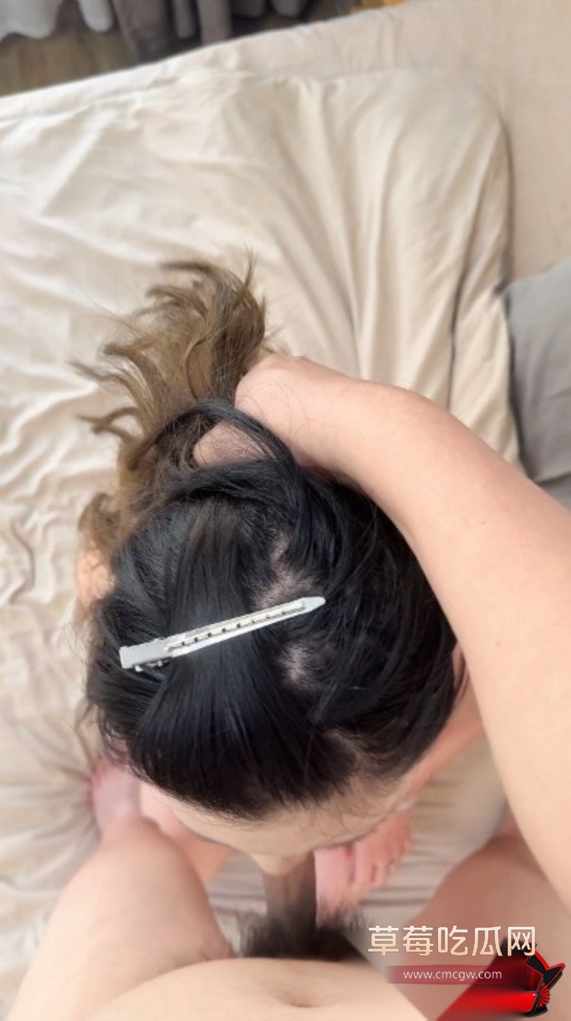海角乱伦妹妹重磅福利 4 海角乱伦妹妹重磅福利 4