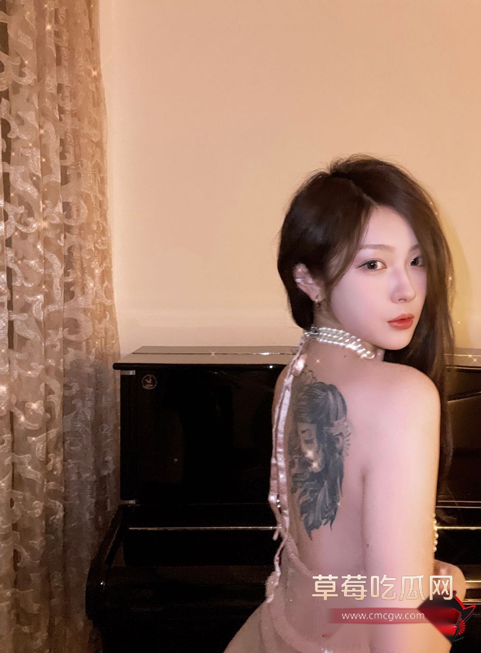 极品高颜值电竞女神小萱2 极品高颜值电竞女神小萱2