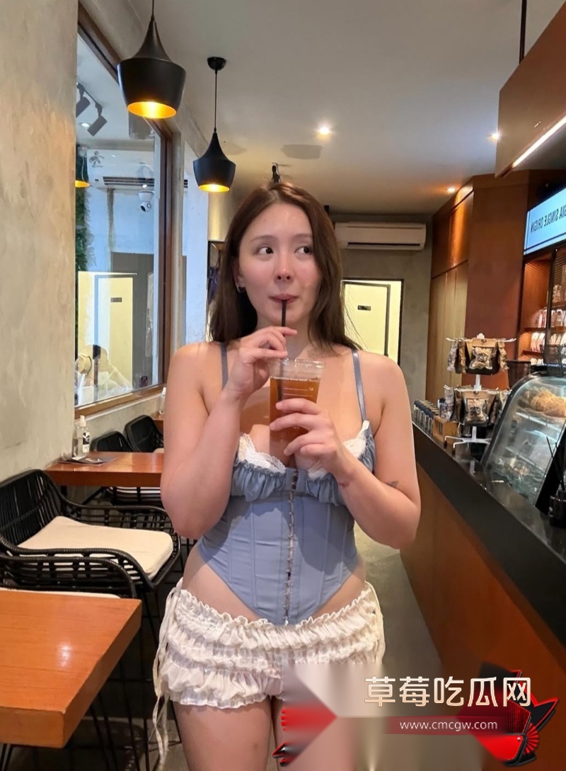 高颜值巨乳模特儿与金主私拍性爱合集流出3 高颜值巨乳模特儿与金主私拍性爱合集流出3