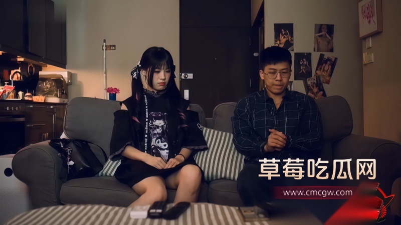 极品网黄艾鲤3P福利5 极品网黄艾鲤3P福利5