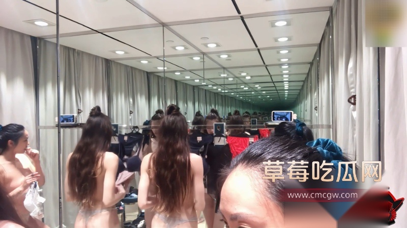 身材超正的混血女神 3