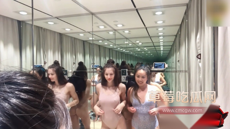 身材超正的混血女神 6