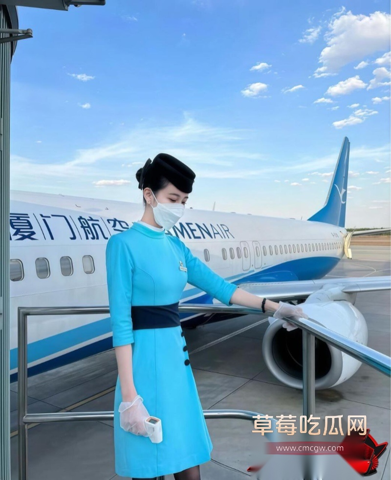 高颜值厦航在职空姐 欣欣杨 5