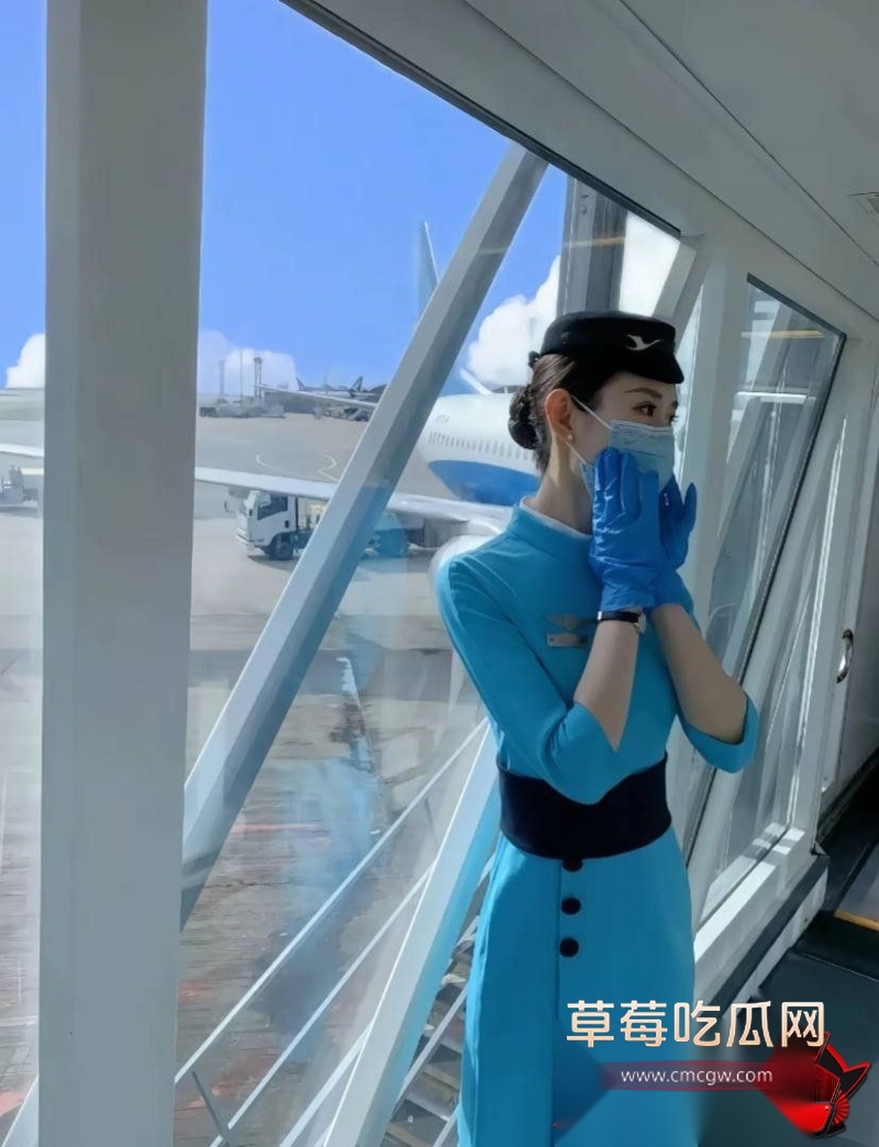 高颜值厦航在职空姐 欣欣杨 9