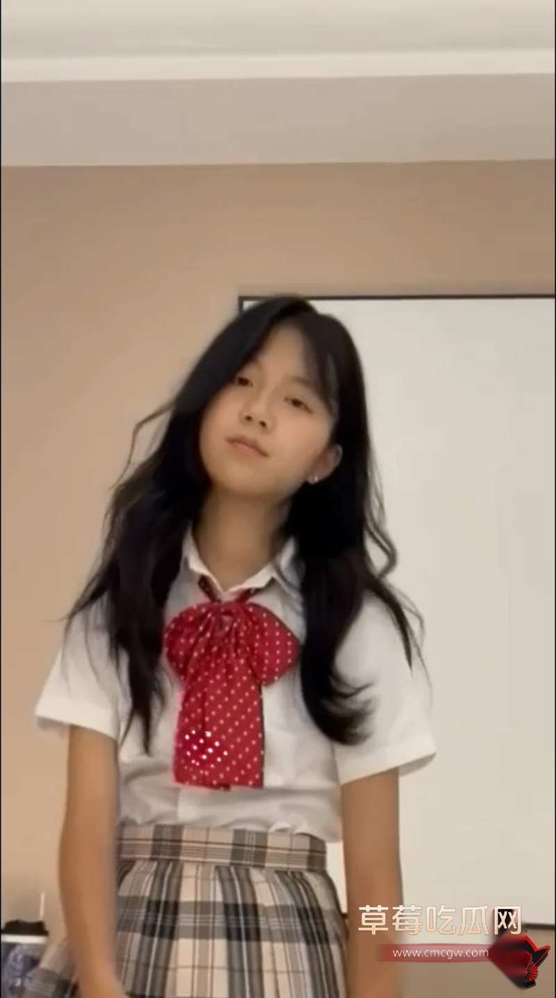 又是经典的大专妹和金主视频流出 5