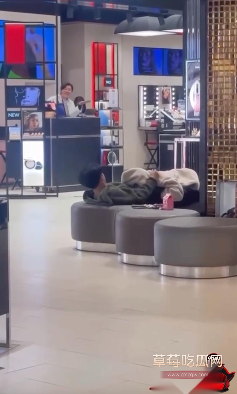 每日大赛之人妻福利合集 性感人妻风韵犹存 有着高超淫技欲望还特别大4