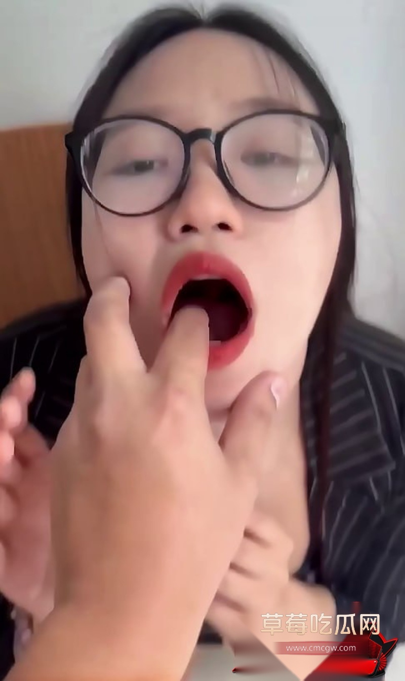 陈雅诗和男友私拍福利流出7