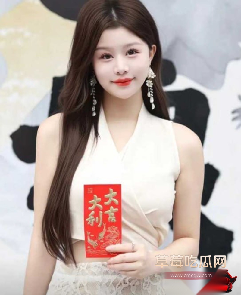 抖音短剧女神柒可昕新作4 抖音短剧女神柒可昕新作4