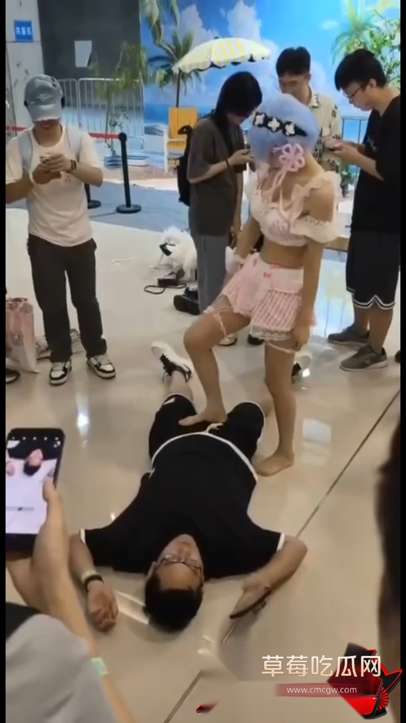 50块钱可以埋胸60秒 2 50块钱可以埋胸60秒 2