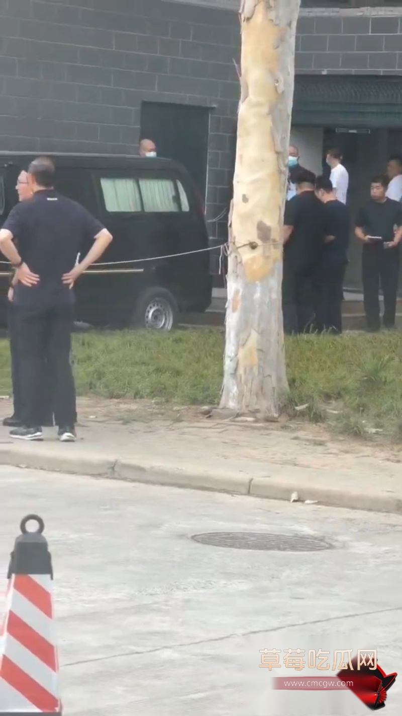 河南牧业经济学院发生持刀砍人 2 河南牧业经济学院发生持刀砍人 2
