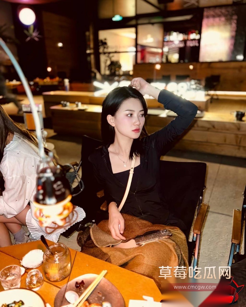 孕期出轨伴娘梁园性爱视频流出6 孕期出轨伴娘梁园性爱视频流出6