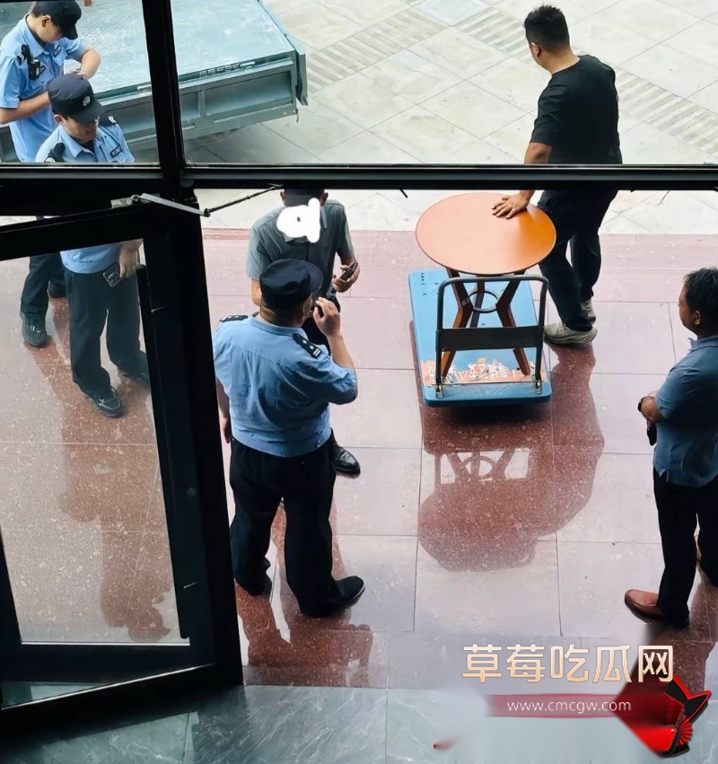 山东泰山足球解说网红橙翼振兴5