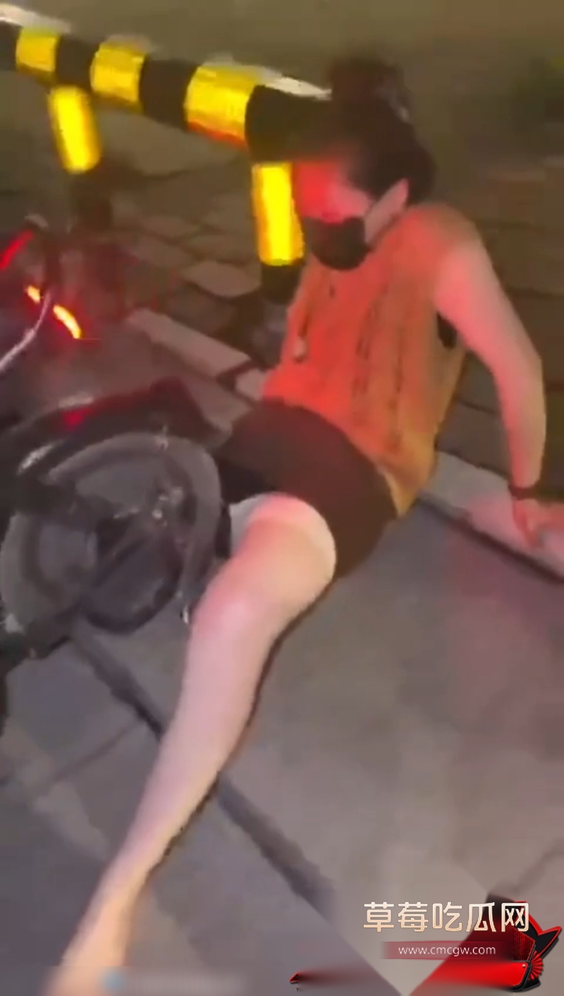 骚女户外寻求刺激 2