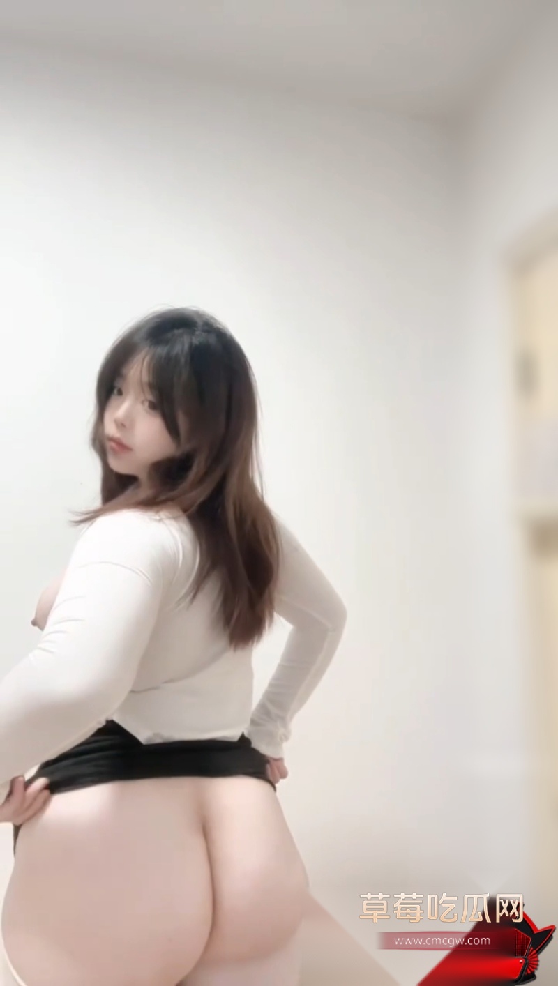 抖音巨乳萌妹 铁蛋咪 4