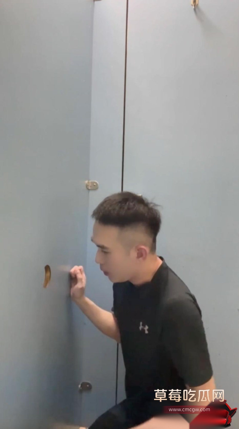 速吸小宝宝公厕屌洞8