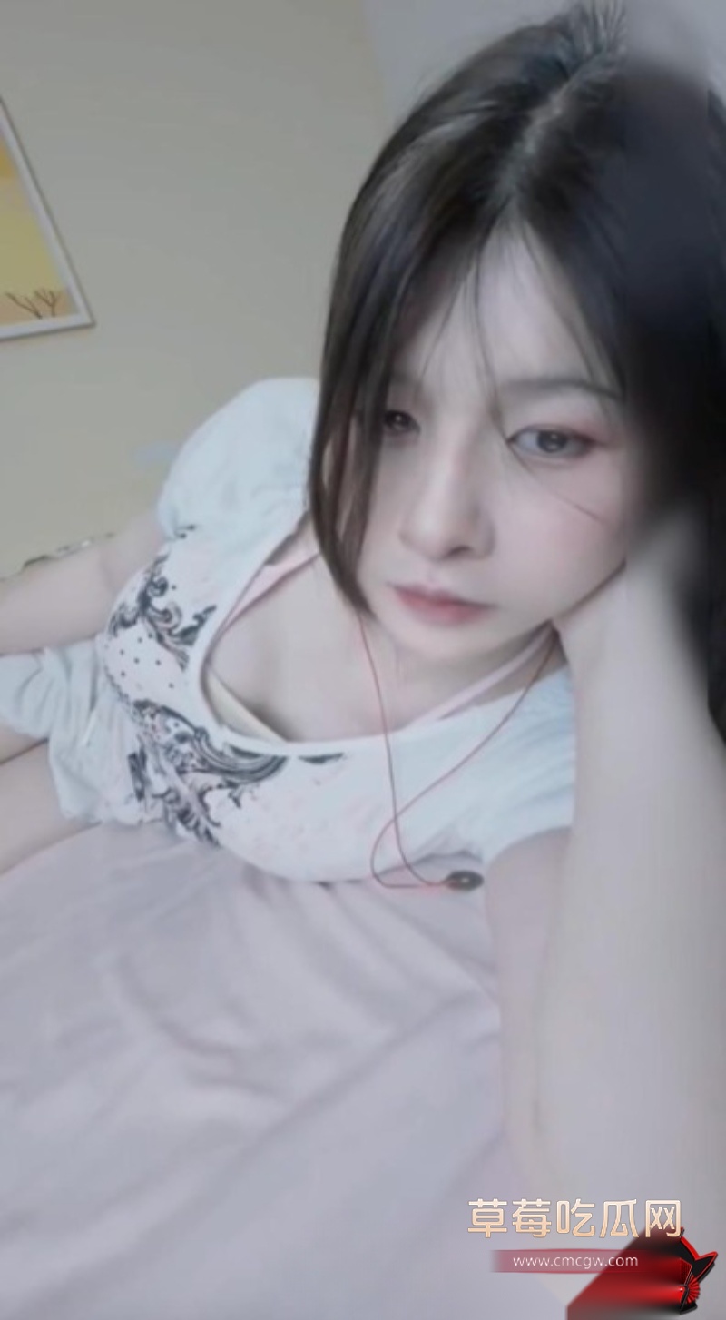 广州伪娘南宫妍大胸福利7